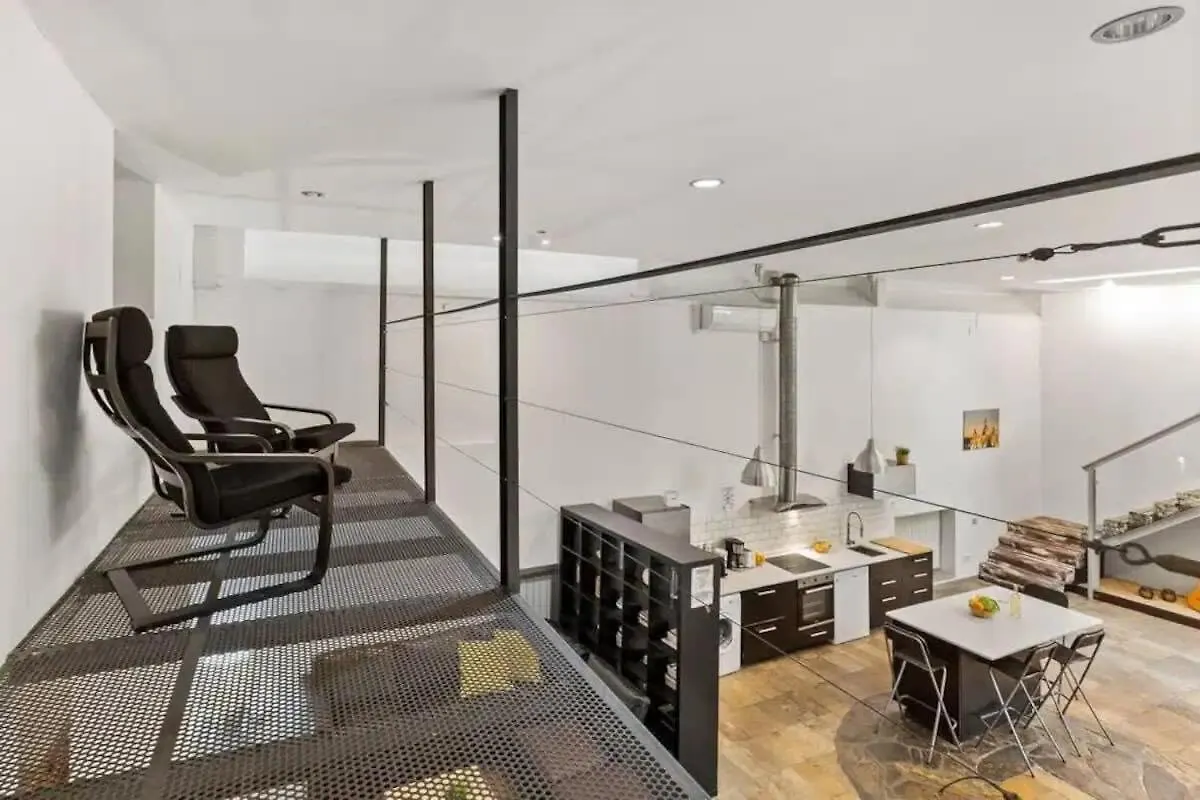 Appartamento Huge Duplex With Private Garden Next To Las Ramblas Barcellona